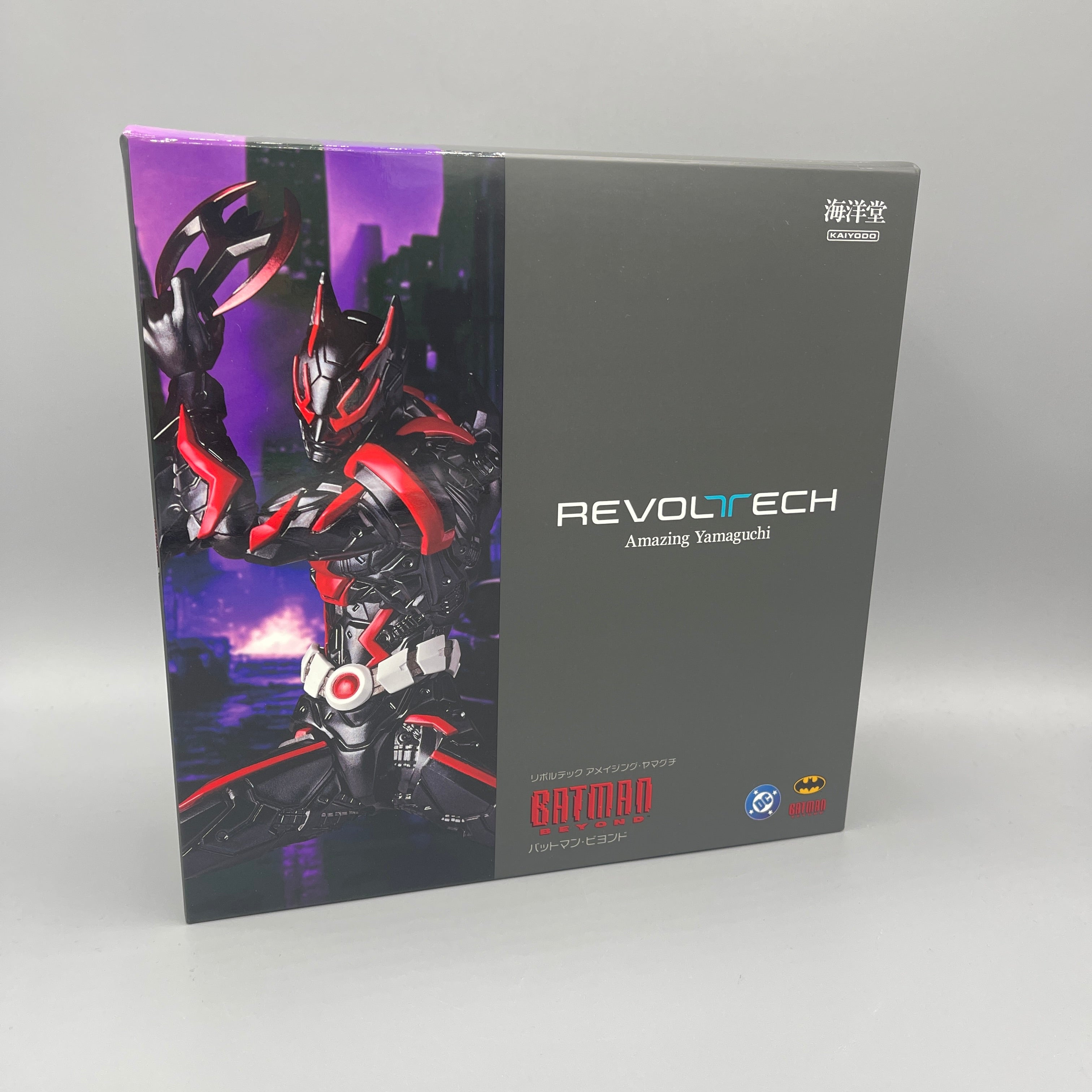 Revoltech Amazing Yamaguchi - Batman Beyond Action Figure