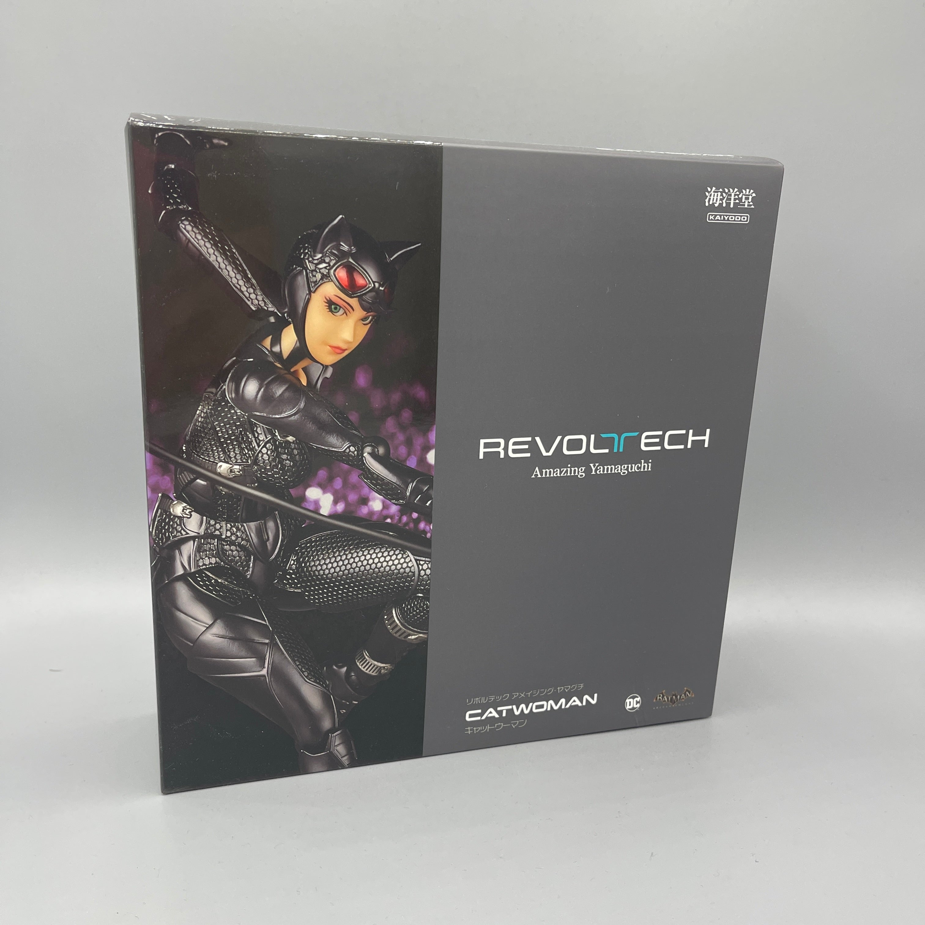 Revoltech Amazing Yamaguchi - Batman: Arkham Knight - Catwoman Action Figure